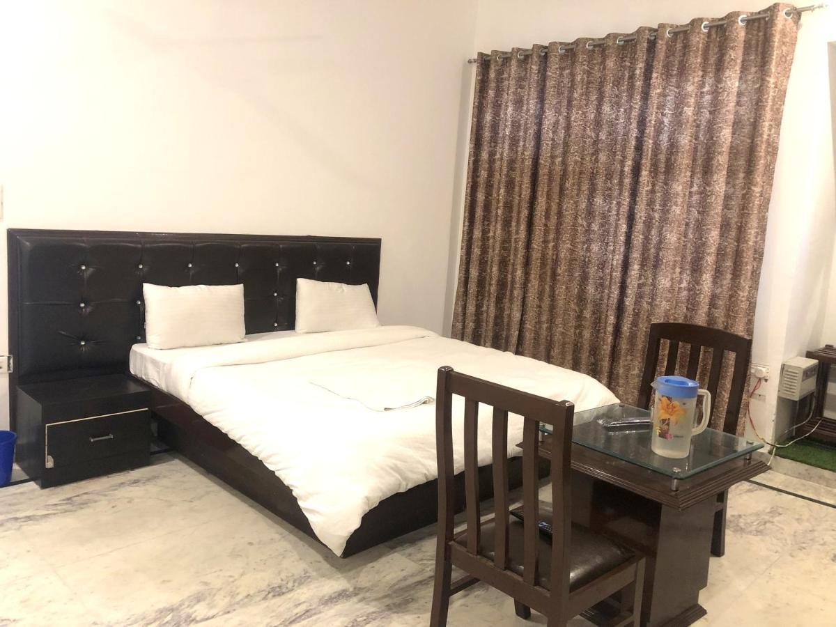 Hotel Shivanta Residency Ришикеш Экстерьер фото
