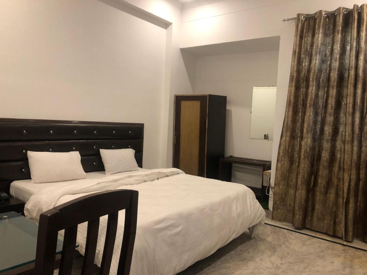 Hotel Shivanta Residency Ришикеш Экстерьер фото