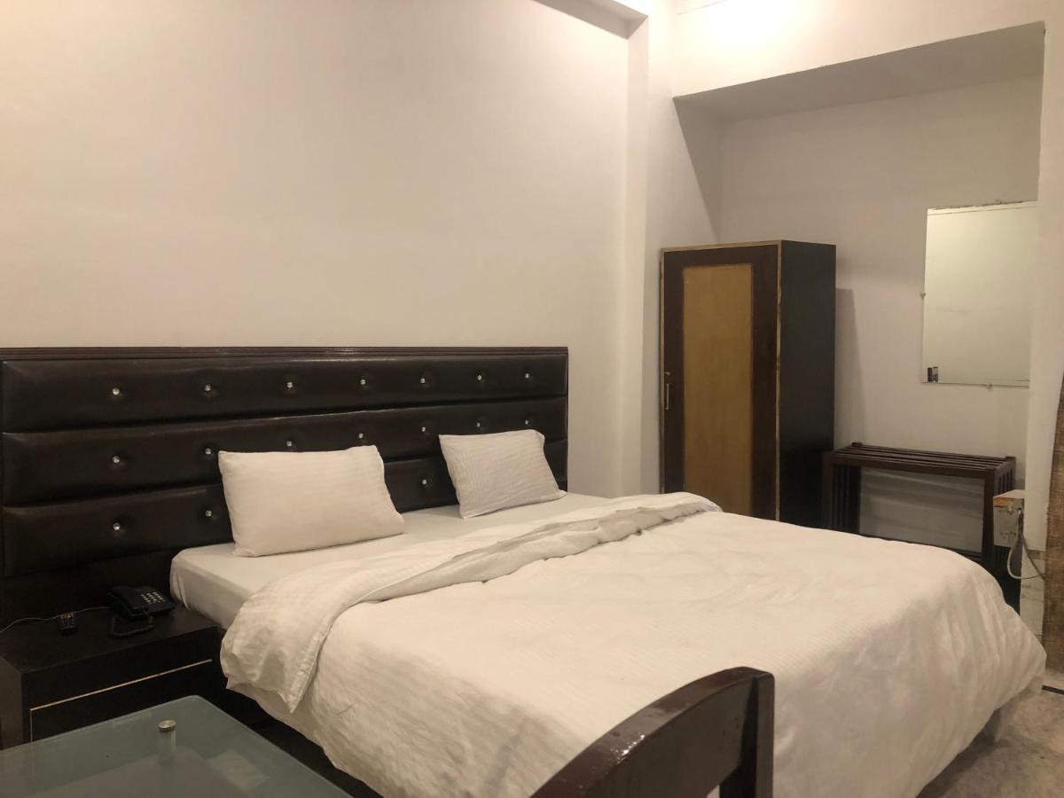 Hotel Shivanta Residency Ришикеш Экстерьер фото