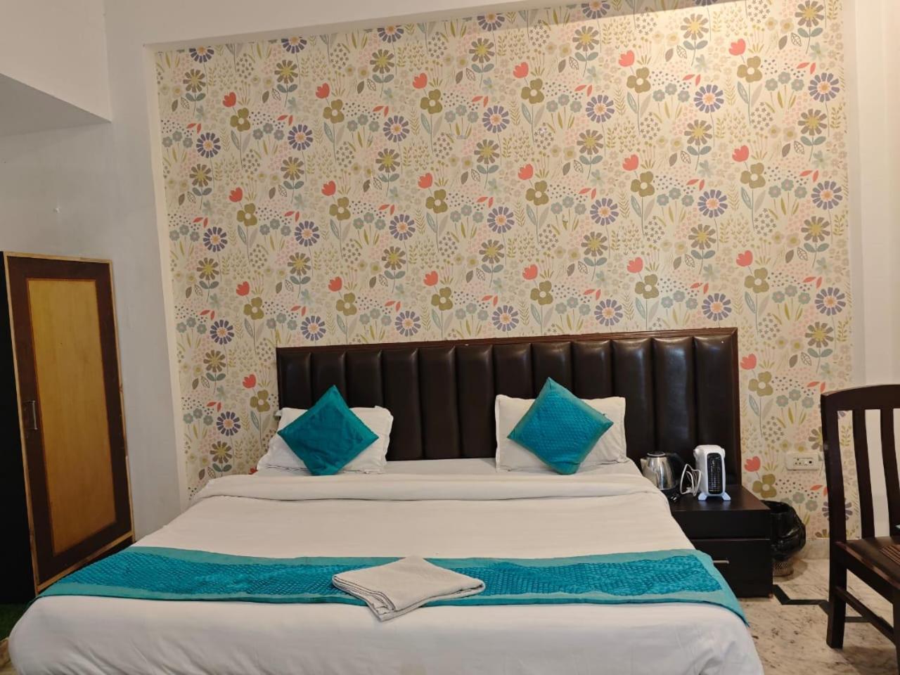 Hotel Shivanta Residency Ришикеш Экстерьер фото